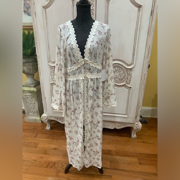 Floral with lace trim kimono Rose Velvet size L - Picture 6 of 9